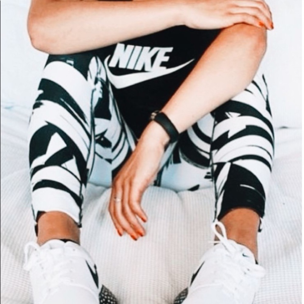 NWOT Nike Leggings